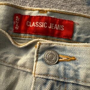 Vintage Levi's Light Wash Denim Jean shorts high waisted